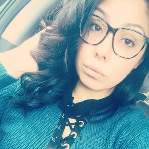 Meet your Posher, Noor